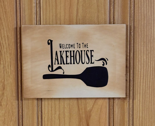 “Welcome to the Lakehouse” sign