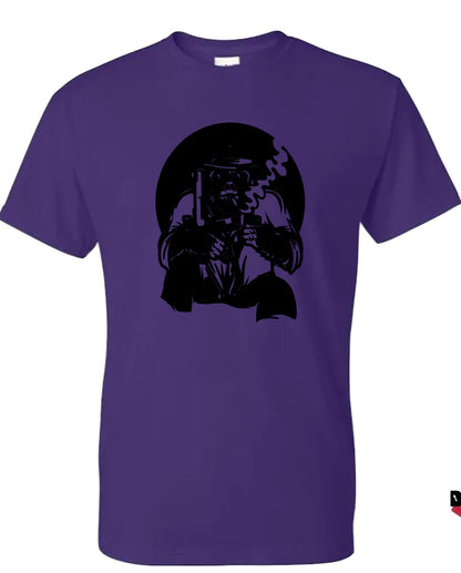 “Smokin gun” gorilla tee