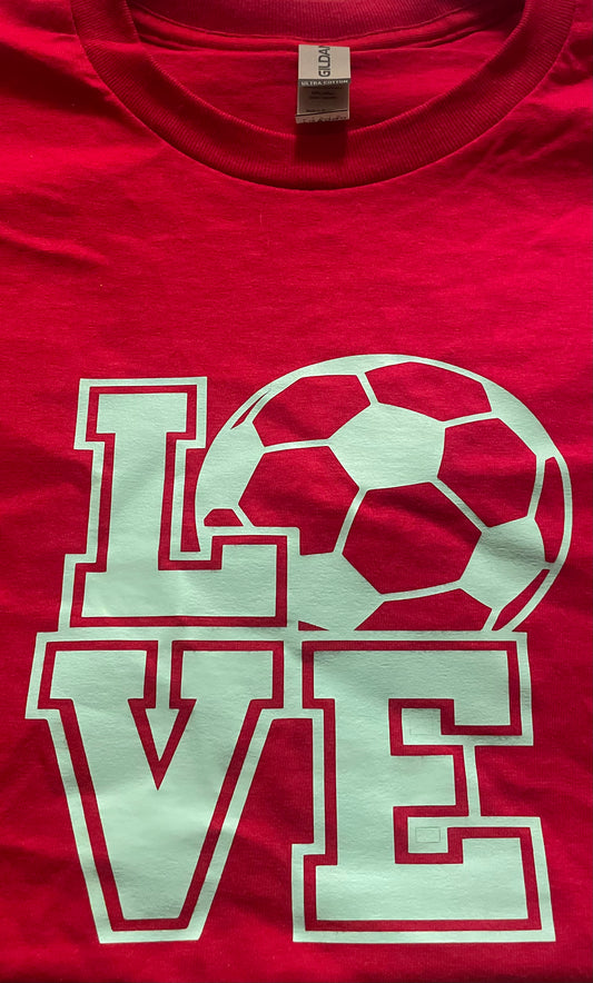 Love soccer tee