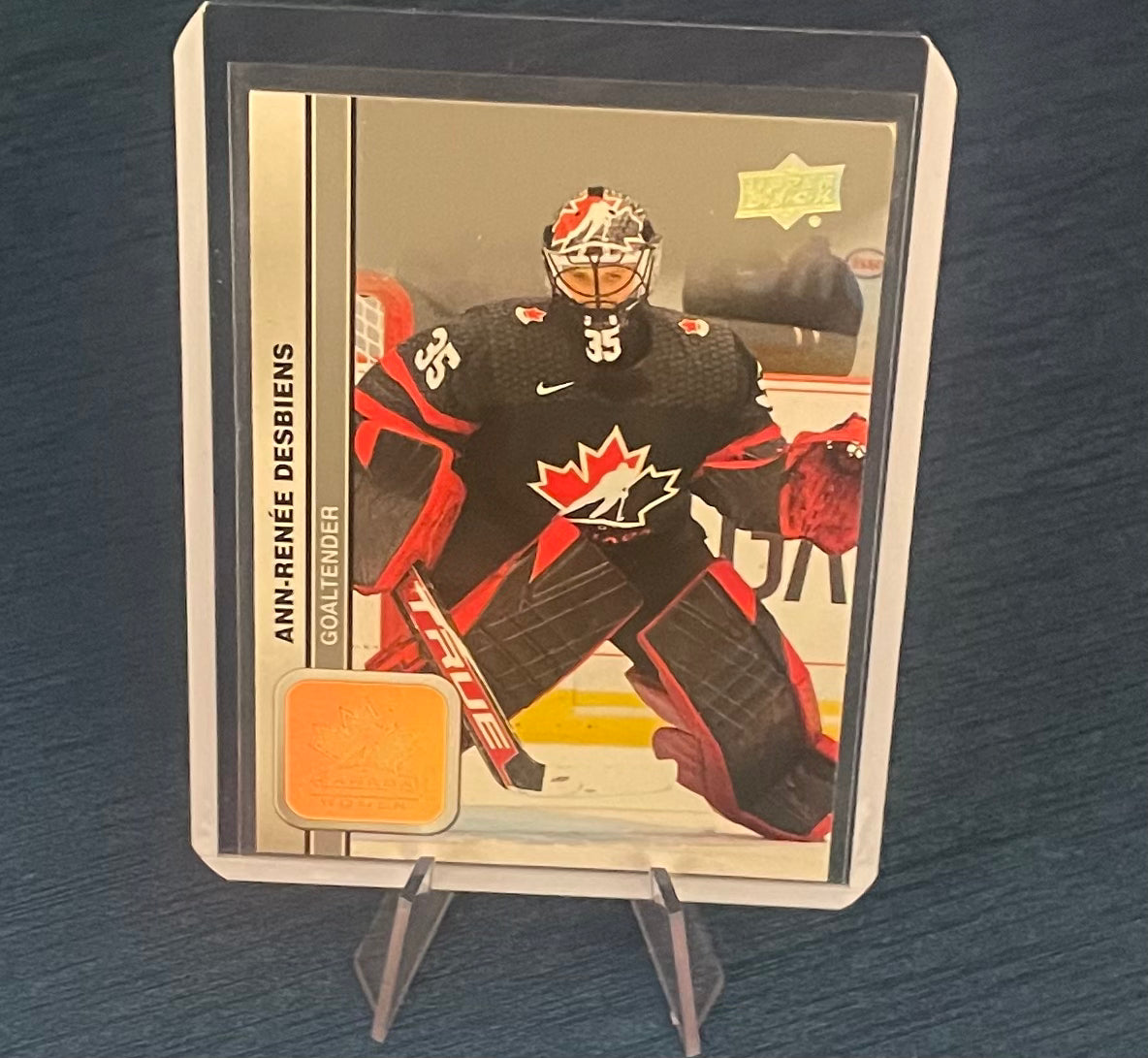 Ann-Renee Desbiens Team Canada 2023 Upper Deck (stand included)