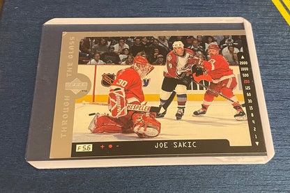 Joe Sakic Through the glass Colorado Avalanche 1996 Upper Deck