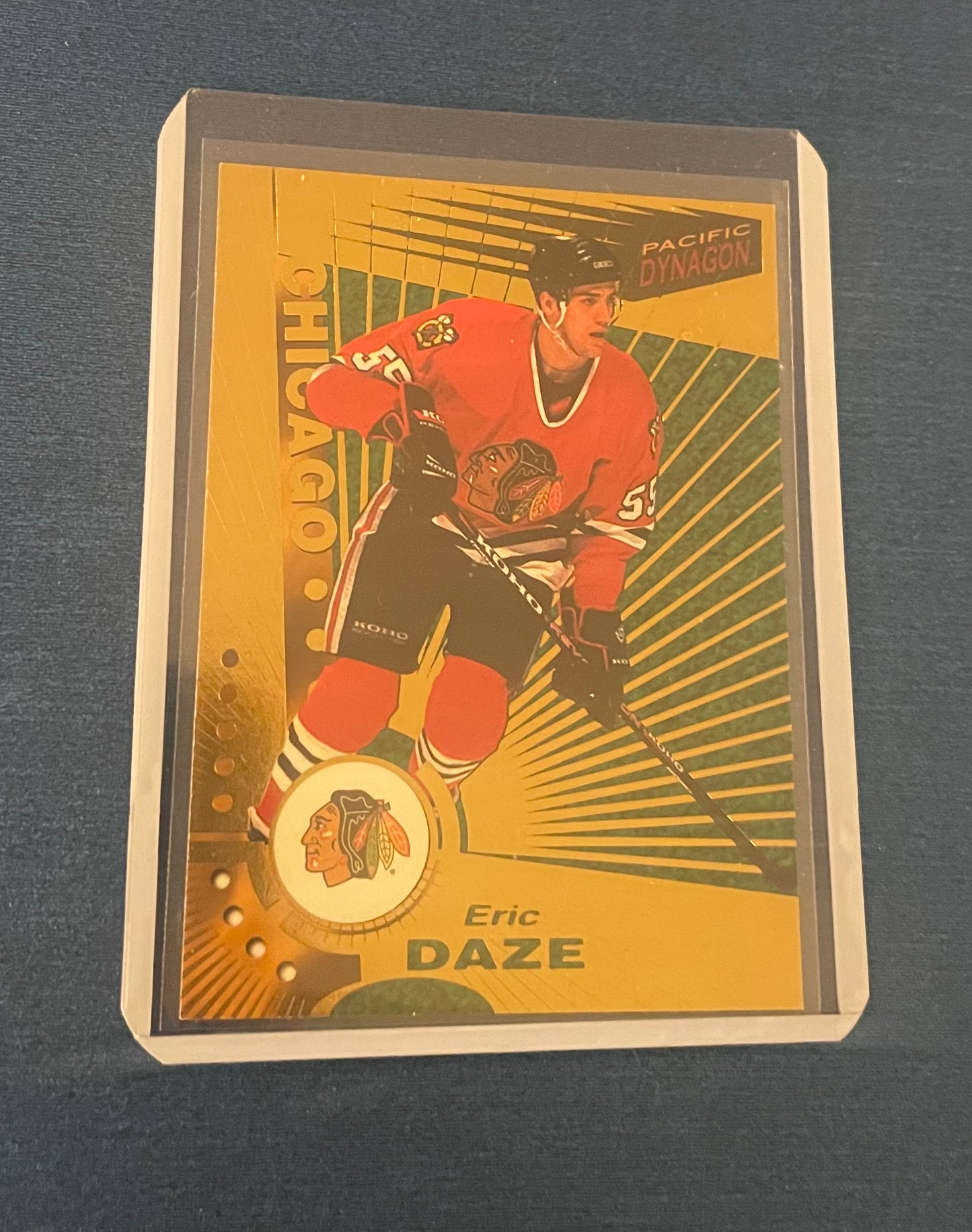 Eric Daze Chicago Blackhawks ‘97 Pacific Dynagon