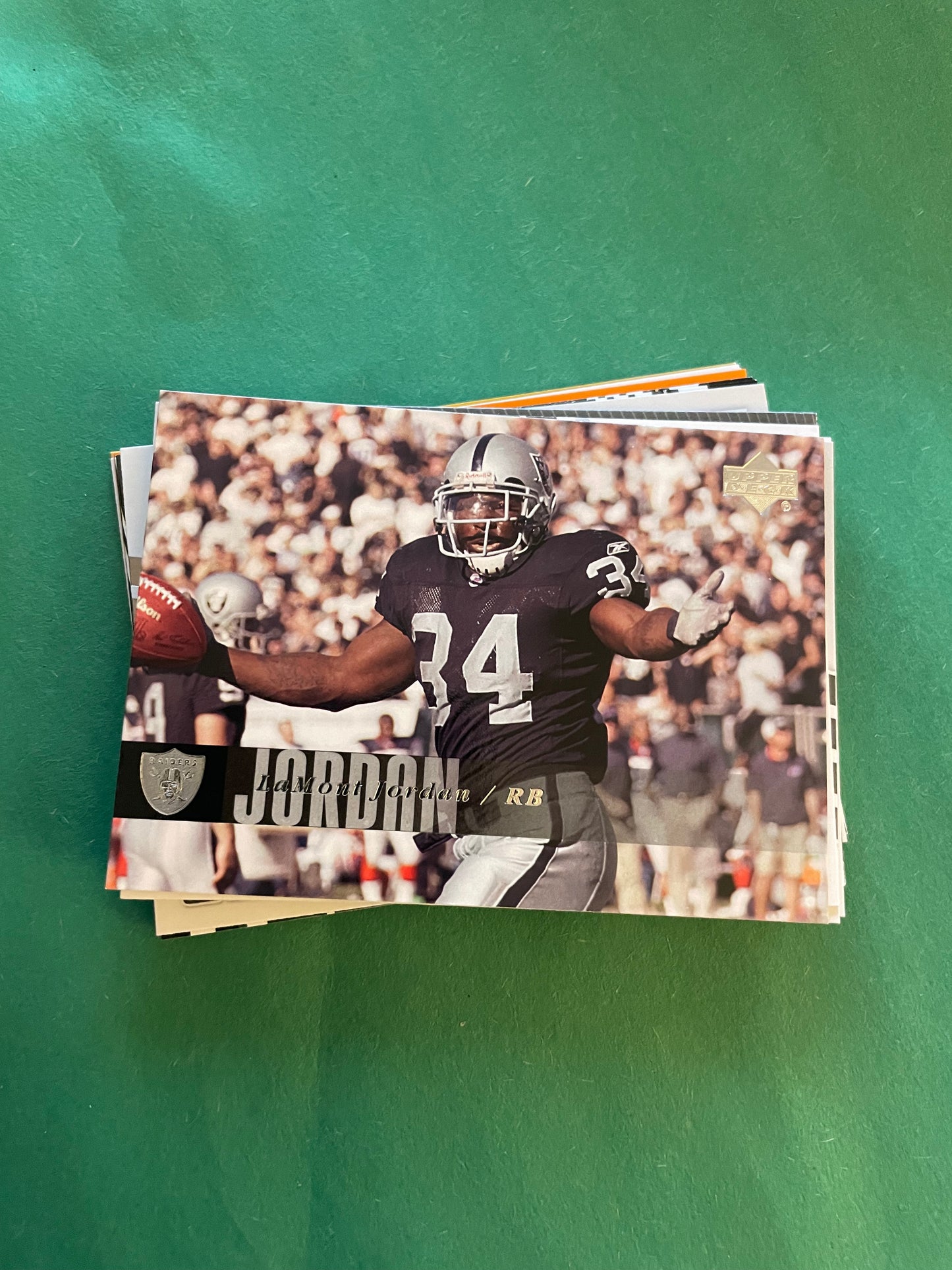 Oakland Raiders grab pack